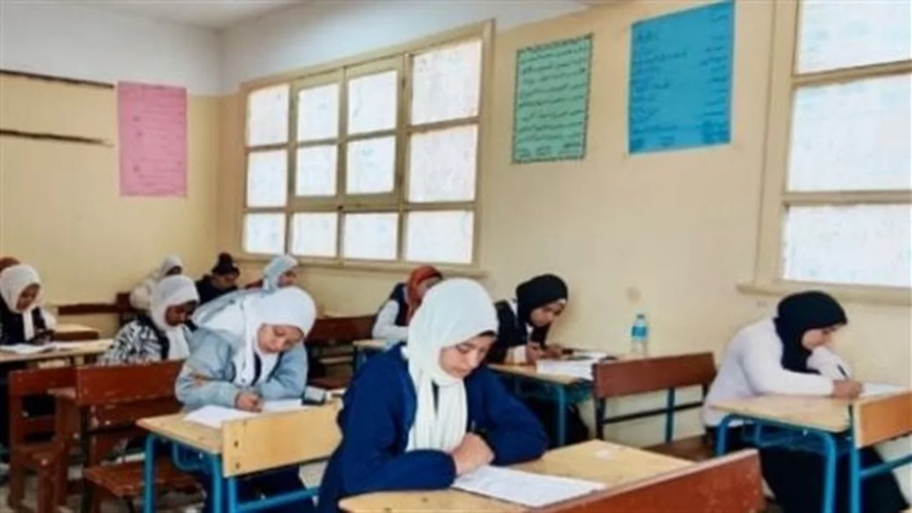 تفاصيل حصرية.. نتائج الشهادة الإعدادية بالجيزة قريبة من الإعلان